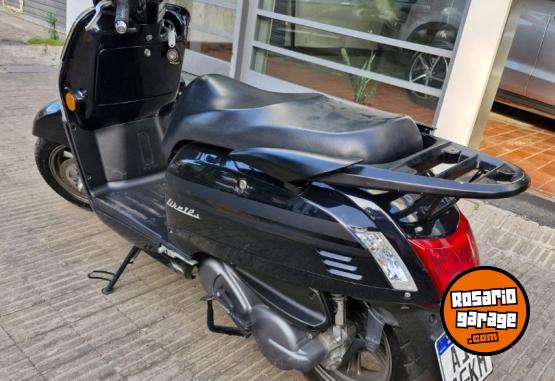 Motos - Kymco Like 125 scooter 2022 Nafta 10000Km - En Venta