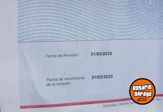 Utilitarios - Renault Kangoo 2014 GNC 111111Km - En Venta