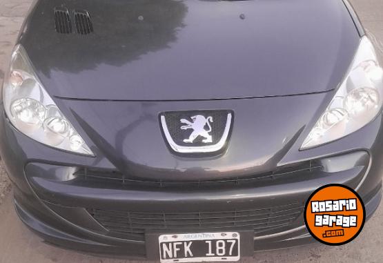 Autos - Peugeot 207 2013 Nafta 126000Km - En Venta