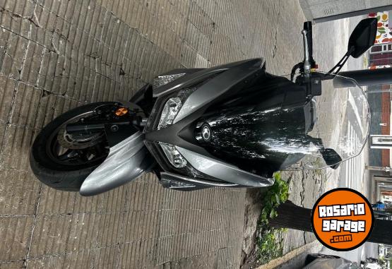 Motos - Kymco X town 2022 Nafta 6900Km - En Venta