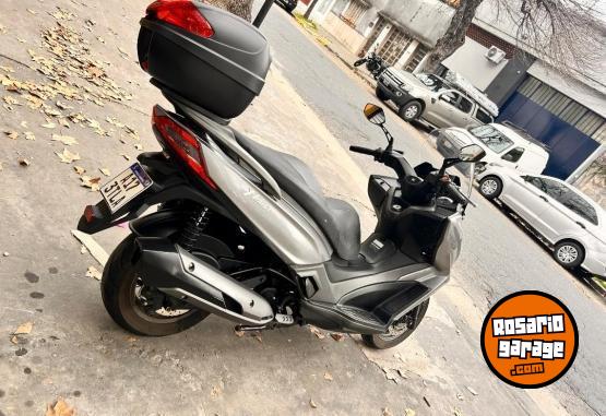 Motos - Kymco X town 2022 Nafta 9500Km - En Venta