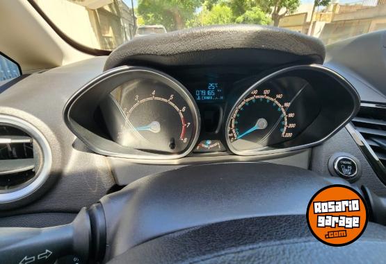 Autos - Ford Fiesta 1.6 KD Titanium 2016 Nafta 81000Km - En Venta
