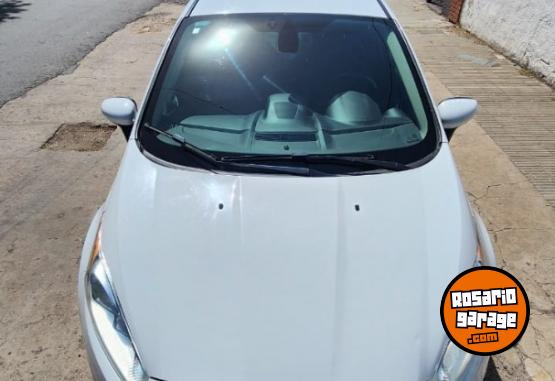 Autos - Ford Fiesta 1.6 KD Titanium 2016 Nafta 81000Km - En Venta