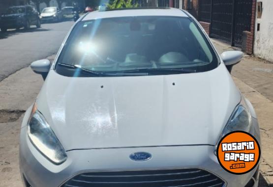 Autos - Ford Fiesta 1.6 KD Titanium 2016 Nafta 81000Km - En Venta