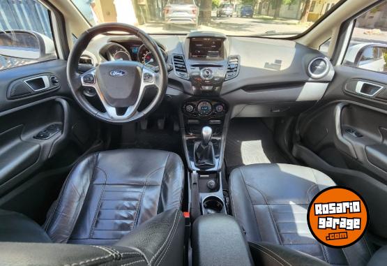 Autos - Ford Fiesta 1.6 KD Titanium 2016 Nafta 81000Km - En Venta
