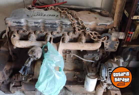 Camiones y Gras - Motor de tector 2008 - En Venta