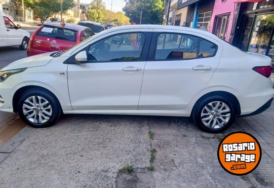 Autos - Fiat CRONOS DRIVE PACK CONNECT 2021 Nafta 92000Km - En Venta