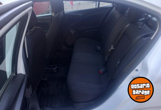 Autos - Fiat CRONOS DRIVE PACK CONNECT 2021 Nafta 92000Km - En Venta