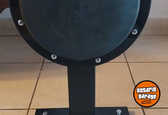 Instrumentos Musicales - BOMBO DE PRACTICA PAD DIXON PARA BATERIA MUDA - Pdp92. Color negro. - En Venta