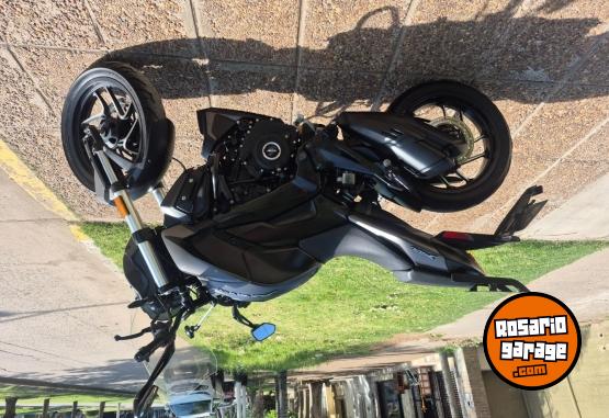 Motos - Bajaj Dominar 400 2022 Nafta 17000Km - En Venta