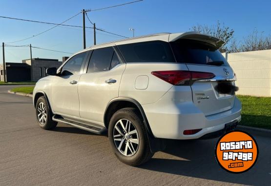 Camionetas - Toyota Sw4 2016 Diesel 96000Km - En Venta