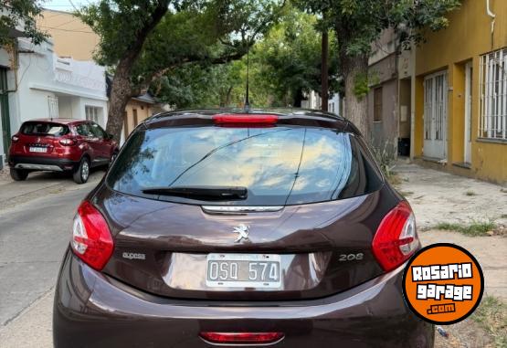 Autos - Peugeot 208 ACTIVE 1.5 2015 Nafta 44300Km - En Venta