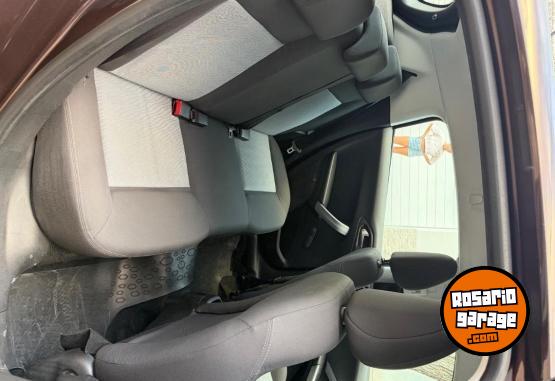 Autos - Peugeot 208 ACTIVE 1.5 2015 Nafta 44300Km - En Venta