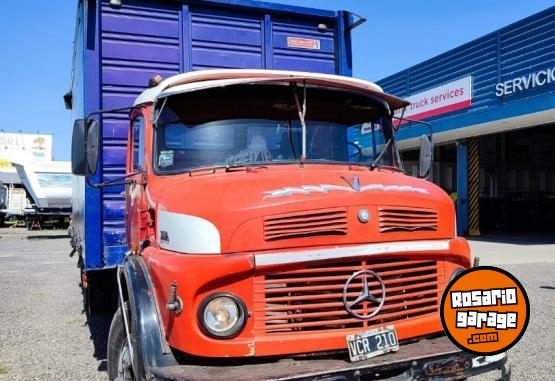 Camiones y Grúas - Mercedes Benz 1114 - En Venta