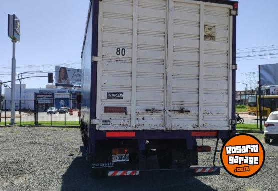 Camiones y Grúas - Mercedes Benz 1114 - En Venta