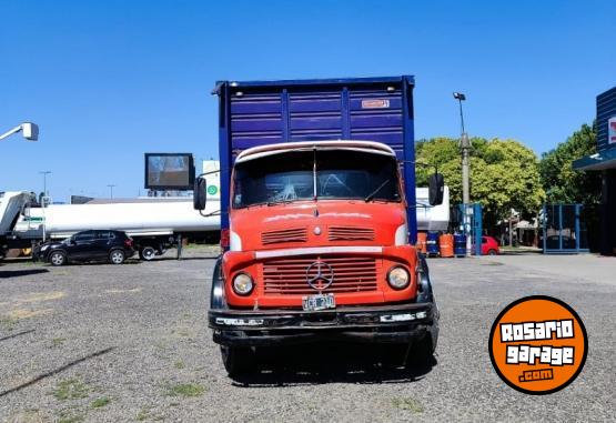 Camiones y Grúas - Mercedes Benz 1114 - En Venta