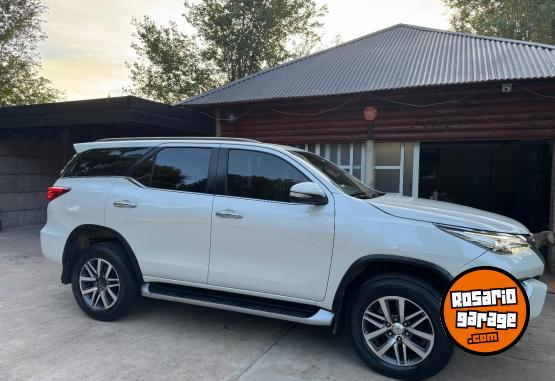 Camionetas - Toyota SW4 2016 Diesel 196000Km - En Venta