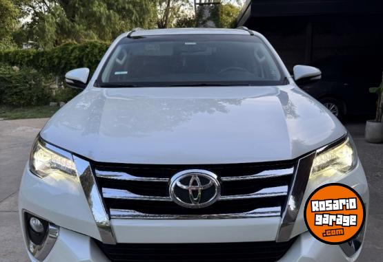 Camionetas - Toyota SW4 2016 Diesel 196000Km - En Venta