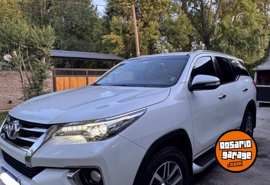 Camionetas - Toyota SW4 2016 Diesel 196000Km - En Venta