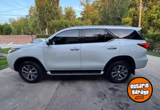 Camionetas - Toyota SW4 2016 Diesel 196000Km - En Venta