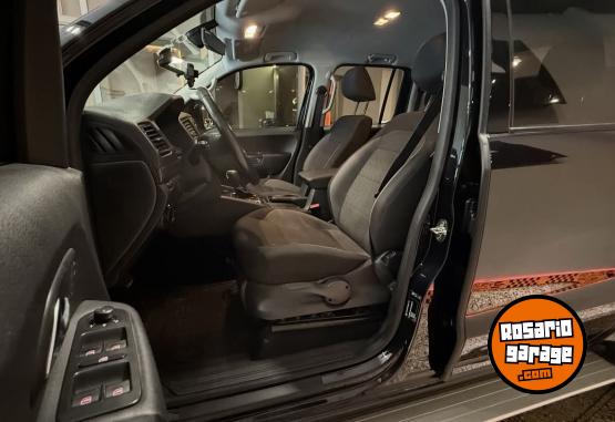 Camionetas - Volkswagen AMAROK COMFORTLINE 2022 Diesel 99000Km - En Venta