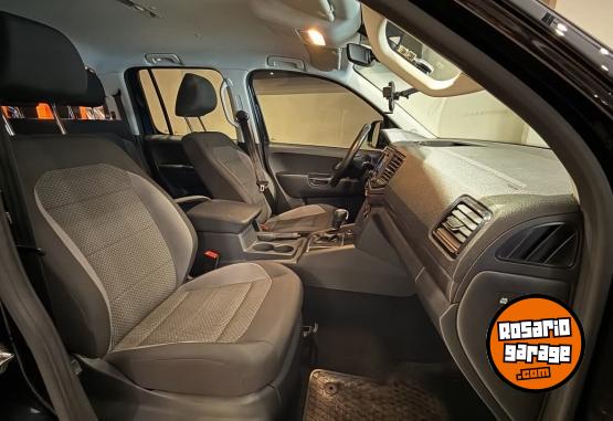 Camionetas - Volkswagen AMAROK COMFORTLINE 2022 Diesel 99000Km - En Venta