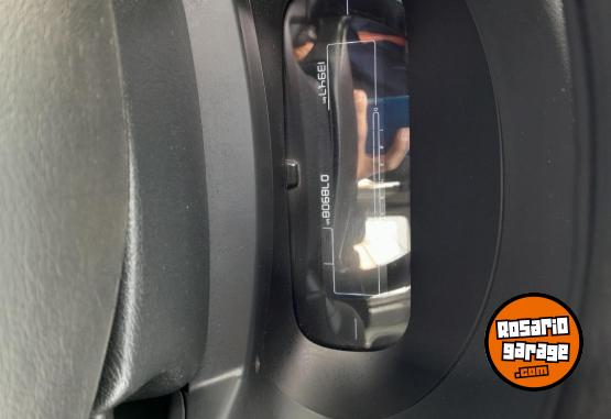 Utilitarios - Peugeot Partner hdi 1.6 confort 2017 Diesel 83000Km - En Venta