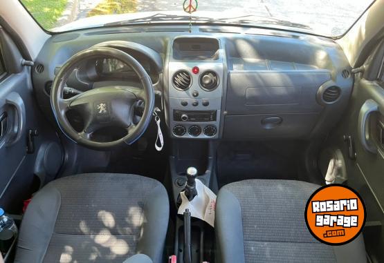 Utilitarios - Peugeot Partner hdi 1.6 confort 2017 Diesel 83000Km - En Venta