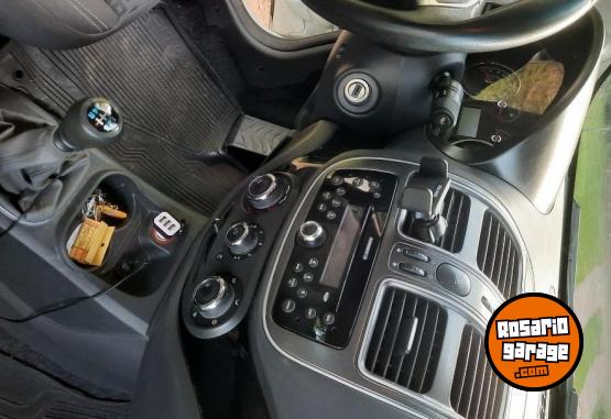 Autos - Fiat Palio Attractive 2017 Nafta 140000Km - En Venta