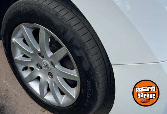 Autos - Peugeot 308 allure 2015 Nafta 90000Km - En Venta