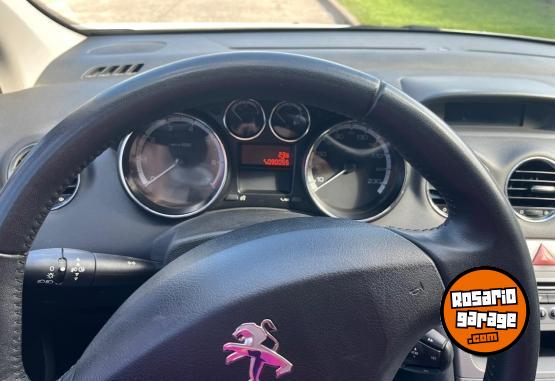 Autos - Peugeot 308 allure 2015 Nafta 90000Km - En Venta