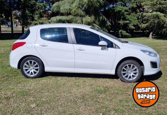Autos - Peugeot 308 2013 Nafta 142000Km - En Venta