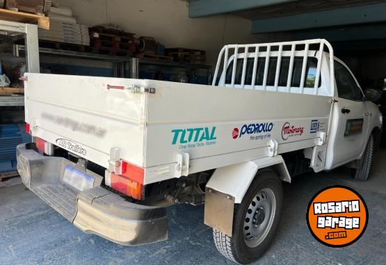 Camionetas - Toyota Hilux 2024 Diesel 1900Km - En Venta