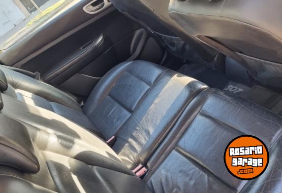 Autos - Peugeot 307 xs premium cuero 4 pt 2006 Diesel 180000Km - En Venta