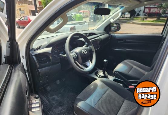 Camionetas - Toyota Hilux 2.4 DX 2019 Diesel - En Venta