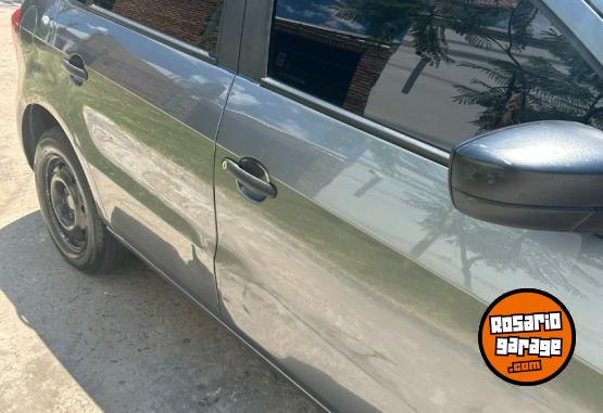 Autos - Volkswagen Gol trend 2017 Nafta 237273Km - En Venta