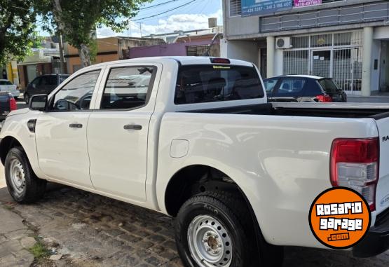 Camionetas - Ford Ranger 2022 Diesel 145000Km - En Venta