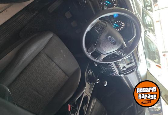 Camionetas - Ford Ranger 2022 Diesel 140000Km - En Venta