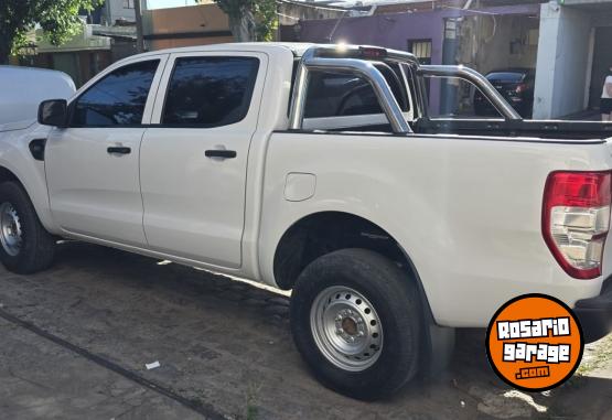 Camionetas - Ford Ranger 2022 Diesel 140000Km - En Venta