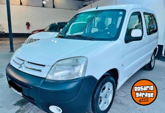 Utilitarios - Citroen Berlingo 2013 Nafta 160000Km - En Venta