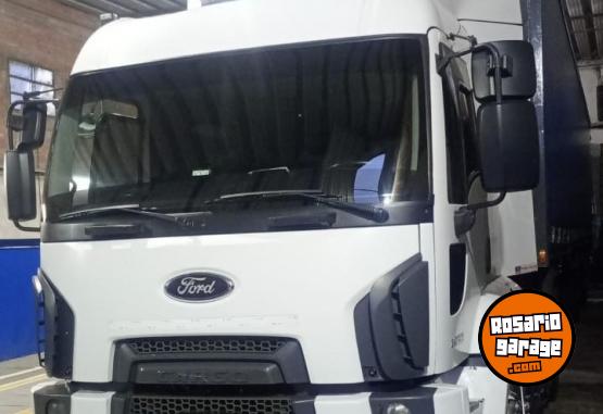 Camiones y Grúas - Ford 1932 modelo 2014 Sider Thanos 2+1 modelo 2004 De 14,50 metros para 28 Pallet - En Venta