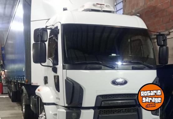 Camiones y Grúas - Ford 1932 modelo 2014 Sider Thanos 2+1 modelo 2004 De 14,50 metros para 28 Pallet - En Venta