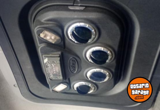 Camiones y Grúas - Ford 1932 modelo 2014 Sider Thanos 2+1 modelo 2004 De 14,50 metros para 28 Pallet - En Venta