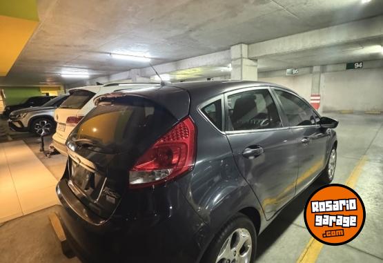 Autos - Ford Fiesta kinetic 2013 Nafta 106000Km - En Venta