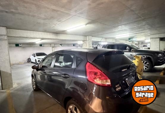 Autos - Ford Fiesta kinetic 2013 Nafta 106000Km - En Venta