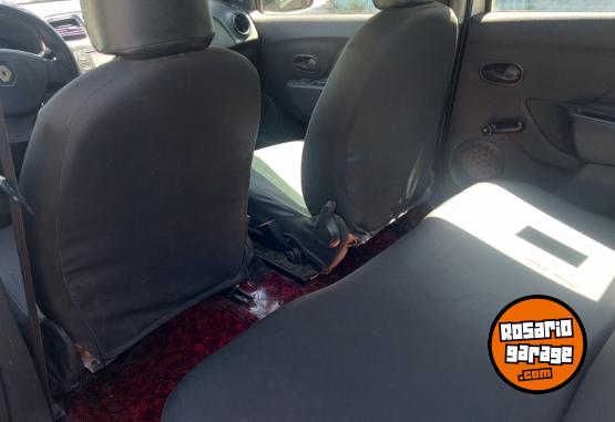 Autos - Renault Logan 2016 GNC 490000Km - En Venta