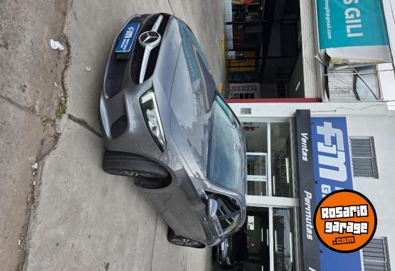 Autos - Mercedes Benz A200 2019 Nafta 52000Km - En Venta