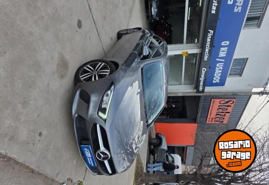 Autos - Mercedes Benz A200 2019 Nafta 52000Km - En Venta