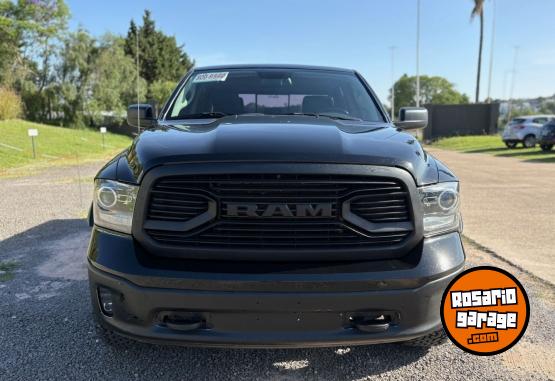 Camionetas - Dodge RAM 1500 5.7 V8 Laramie 4 2021 Nafta 94000Km - En Venta