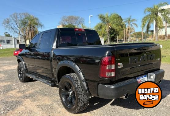 Camionetas - Dodge RAM 1500 5.7 V8 Laramie 4 2021 Nafta 94000Km - En Venta